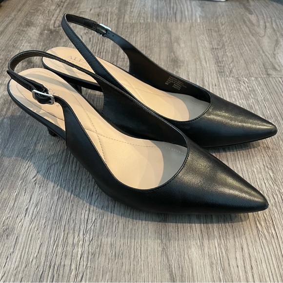 ALFANI Babbsy Black Leather Pointed Toe Slingback Kitten Heels - Picture 1 of 11